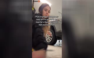 Chick Tries To Impress Her Boyfriend By Changing Her Own Flat Tire...Yea, She F*cked Up